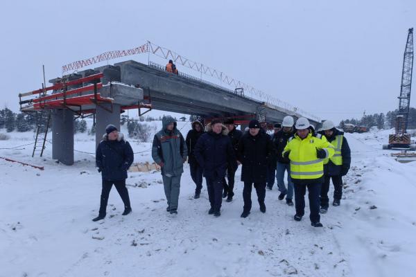 В Артемовском районе построят новую поликлинику, детский лагерь и мост через реку Реж  - Фото 1