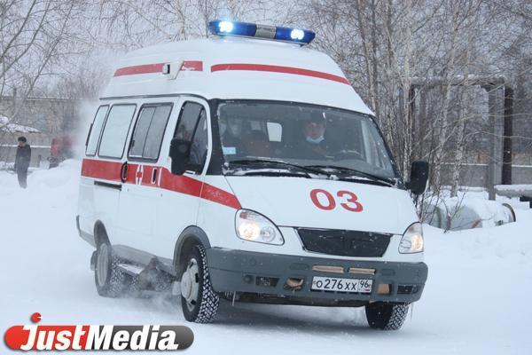 Медики Екатеринбурга заявили о нехватке 60 машин на пунктах скорой помощи - Фото 1