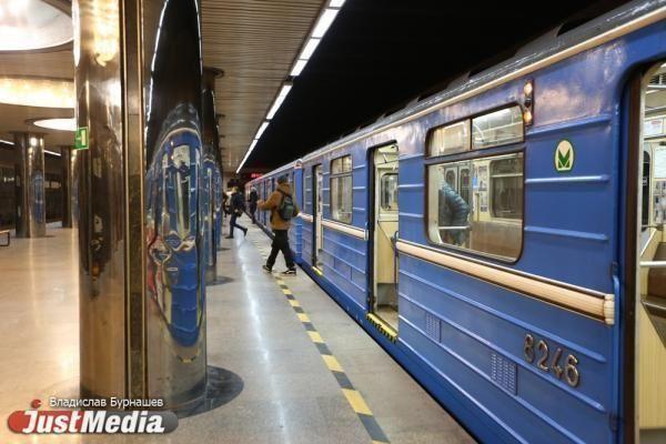 На станции метро «Проспект Космонавтов» могут быть очереди и сбои в работе оборудования - Фото 1