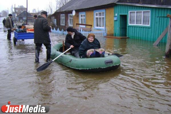 В Тюменской области поднимается уровень воды в Иртыше - Фото 1