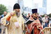 Сотни байкеров приняли участие в молебне у мощей святой Екатерины