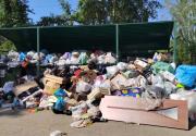 Жители западных городов Свердловской области жалуются на проблемы с вывозом мусора