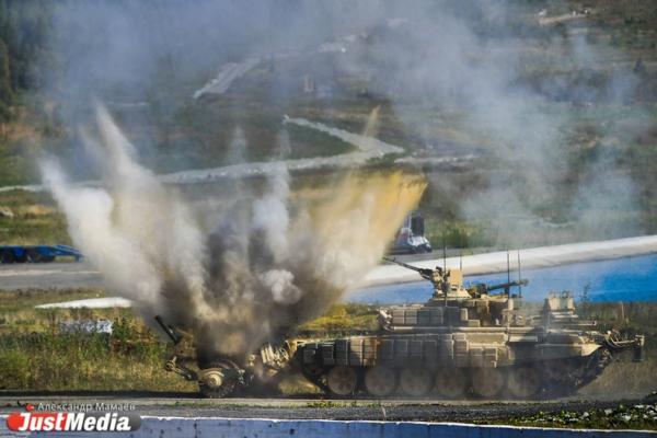 Губернатор Курской области назвал напряженной обстановку на границе с Украиной - Фото 1