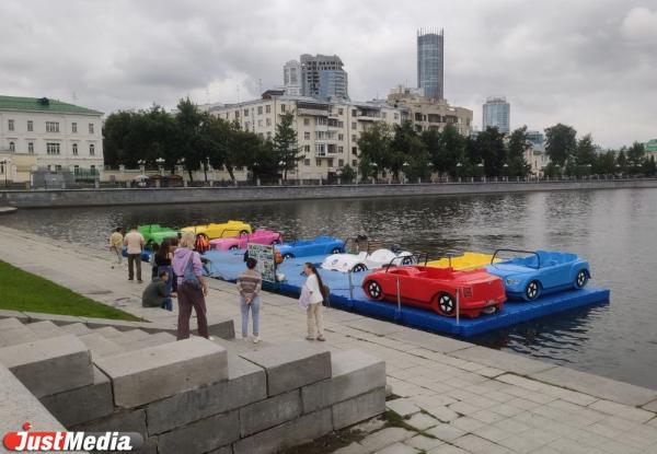 Организаторы покатушек на катерах на городском пруду Екатеринбурга получили крупный штраф - Фото 1