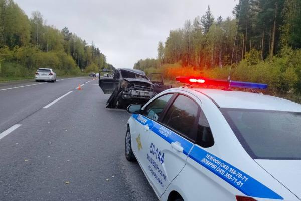 На Серовском тракте перевернулся УАЗ. Пострадали твое взрослых и ребенок - Фото 1