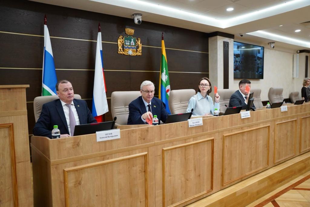 Сразу 37 ветеранов стали почетными гражданами Екатеринбурга - Фото 1