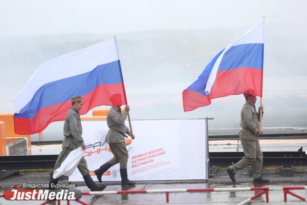 В гимназии Подмосковья дети мигрантов избивали мальчика за любовь к России - Фото 1