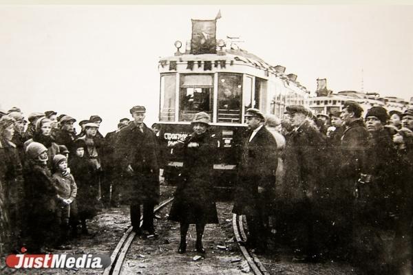 Отопления не было, управляли стоя. В Екатеринбурге 95 лет назад запустили трамвайное движение - Фото 1