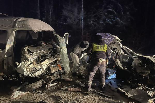 Пять человек погибли в жутком ДТП на трассе под Волчанском - Фото 1