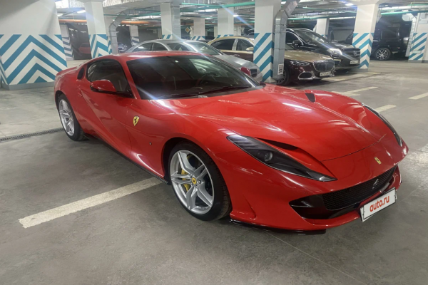 Редкую модель Ferrari выставили на продажу в Екатеринбурге  - Фото 1