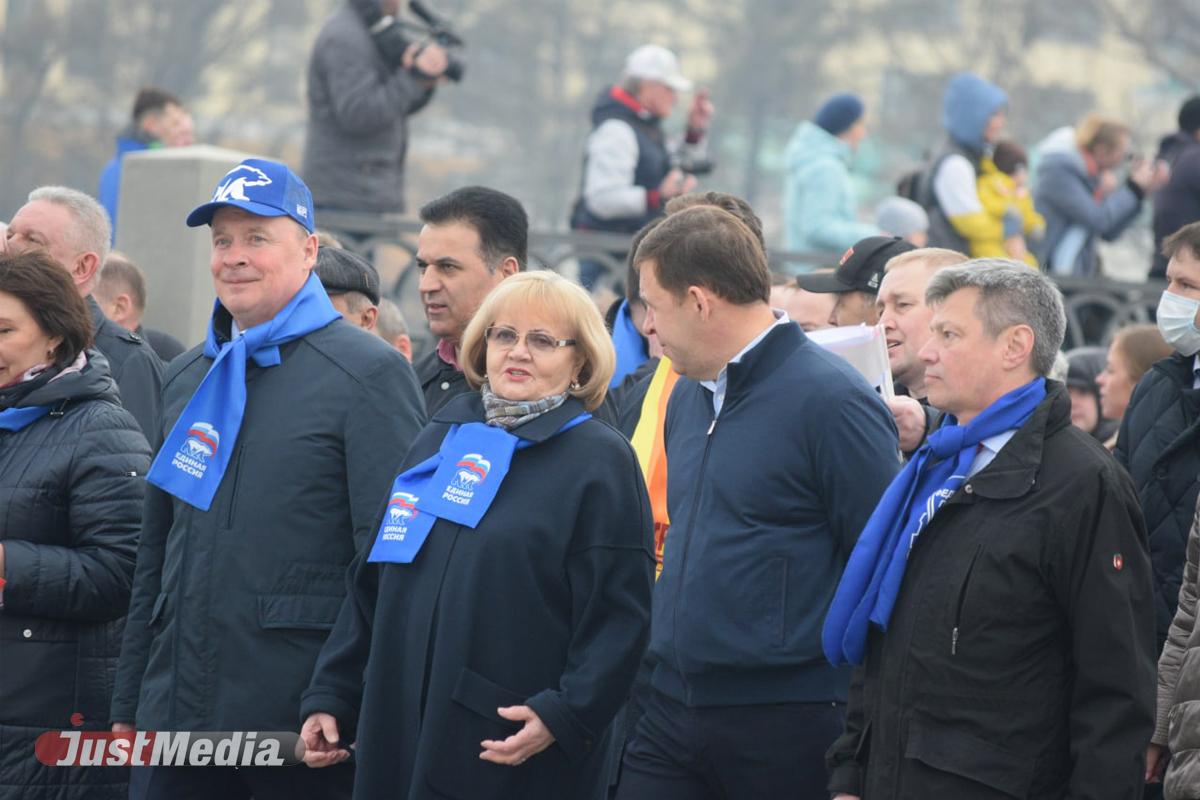 В Екатеринбурге завершилась первомайская демонстрация 1 мая 2022 года -  JustMedia.ru, 01.05.2022