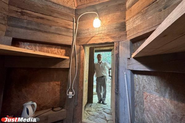 В Свердловской области в 400-летней деревне физик-ядерщик построил подземный бункер - Фото 8