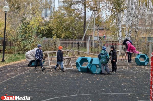 Школе — рояль, садику — веревочный парк. Как власти помогают улучшить инфраструктуру Екатеринбурга - Фото 7