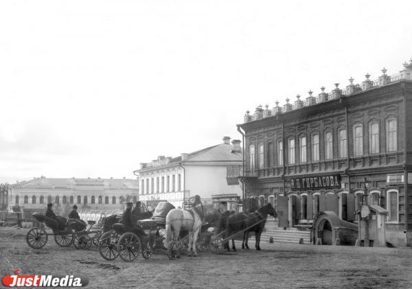 «Телефон, ванная и омнибус до вокзала». История гостиниц Атаманова в Екатеринбурге  - Фото 2