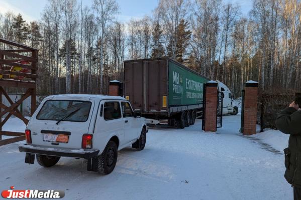 Алексей Орлов отправил фуру с гуманитарной помощью уральским солдатам на СВО - Фото 10