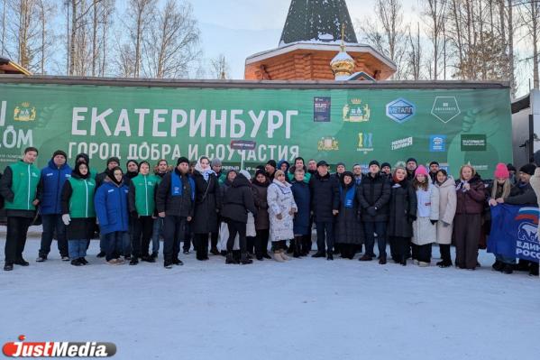 Алексей Орлов отправил фуру с гуманитарной помощью уральским солдатам на СВО - Фото 9