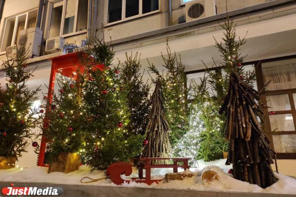 Смотрим, где в предновогоднем Екатеринбурге можно сделать красивые фото - Фото 18